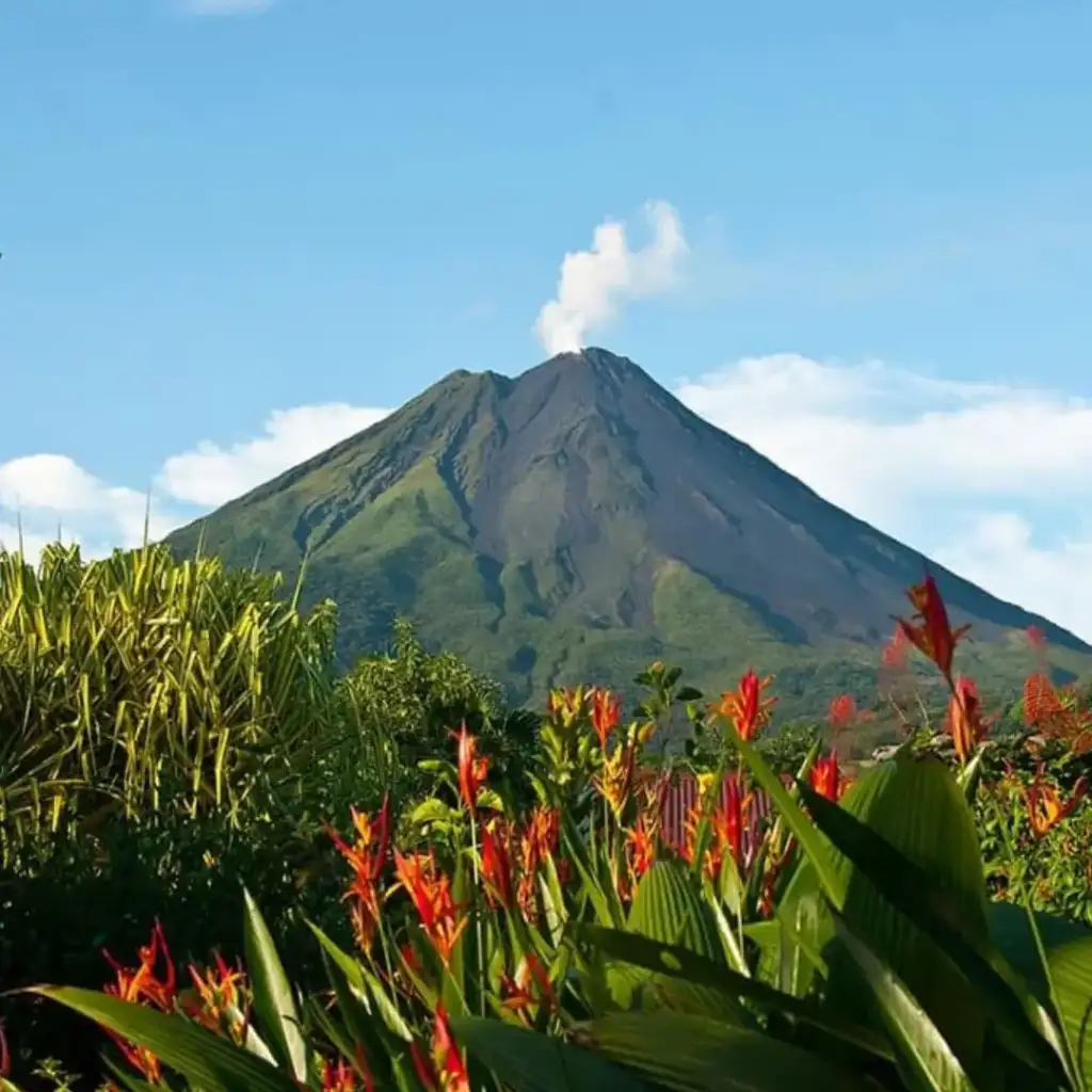 izu volcan arenal Tour